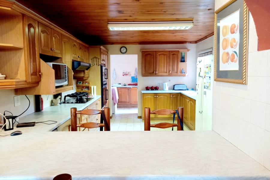 5 Bedroom Property for Sale in Vredenburg Western Cape